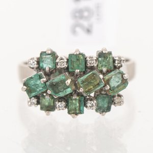 Lote siguiente: Anillo Oro 18k con Esmeraldas y Brillantes Talle 18mm