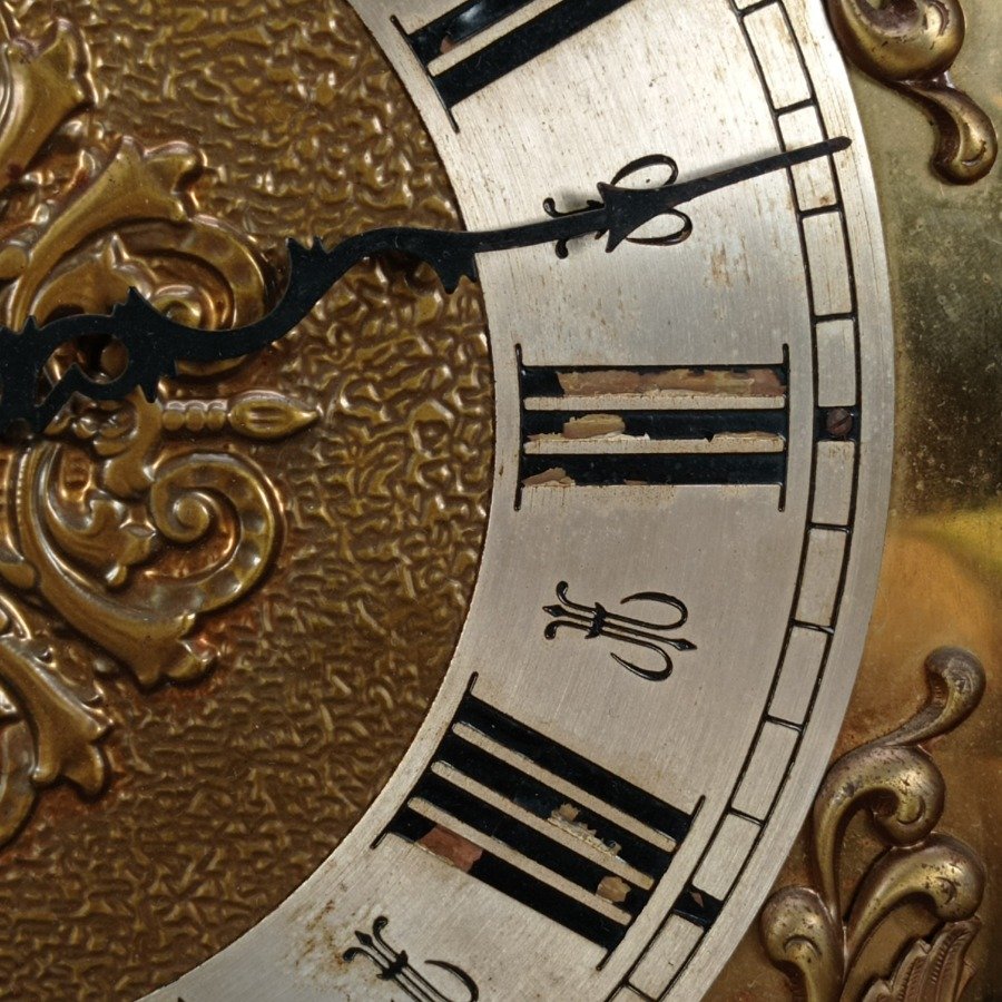 Relojes de pared clásicos con diseño ornamental y mecanismo de pesas completo - imagen 5