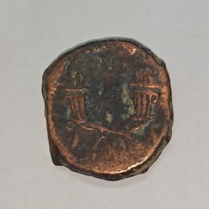 Moneda Prutah de Bronce del Reino Hasmonéo de Judea - imagen 3