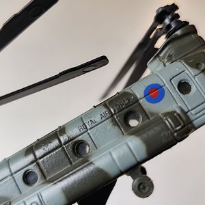 Maqueta Helicóptero CH47 Chinook Royal Air Force Maisto - imagen 2