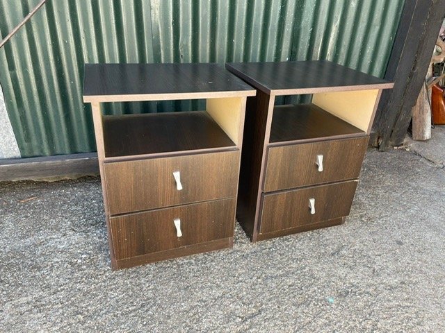 Muebles de madera en buen estado - imagen 3