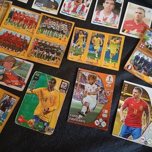 Lote de 16 Figuritas y Stickers de Colección Mundial y Clubes - imagen 3