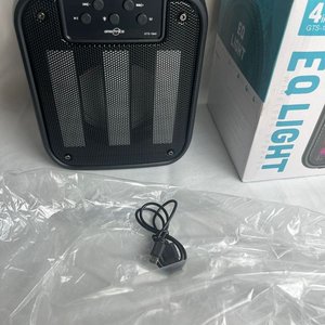 Parlante Bluetooth "EQ Light" con Radio y Luces LED - imagen 4