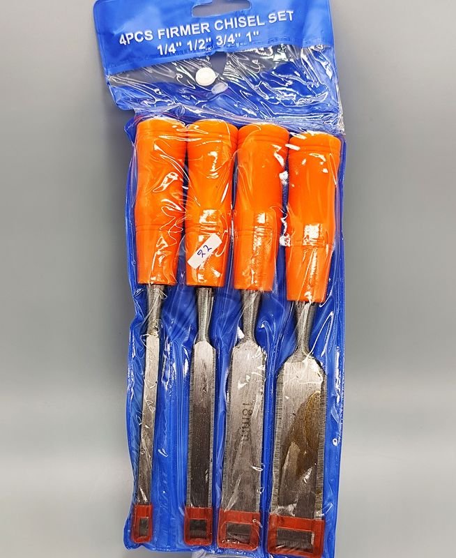 Juego de 4 Formones para Madera con Mangos Naranjas