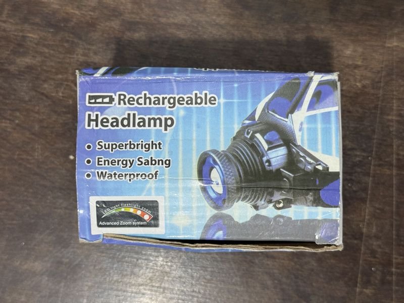 Faro Frontal Recargable con Zoom y Lente Ajustable