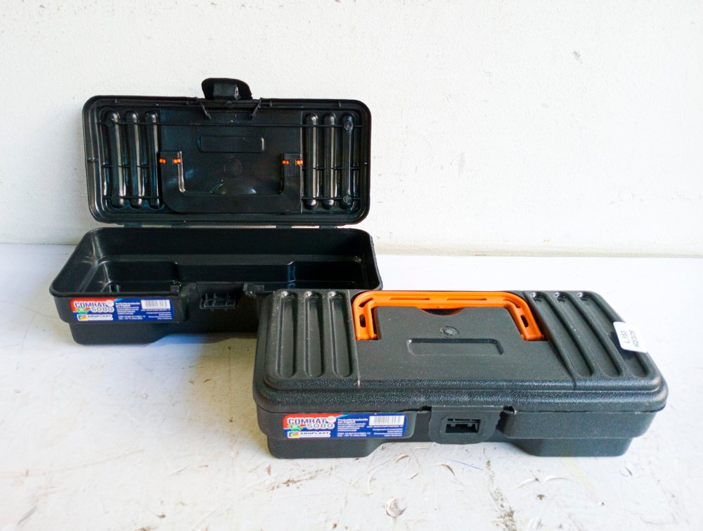 Lote siguiente: Cajas de plástico para almacenamiento