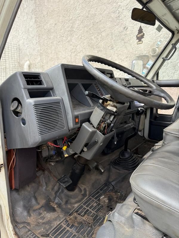 Camión Daihatsu Delta V 116hu - imagen 11