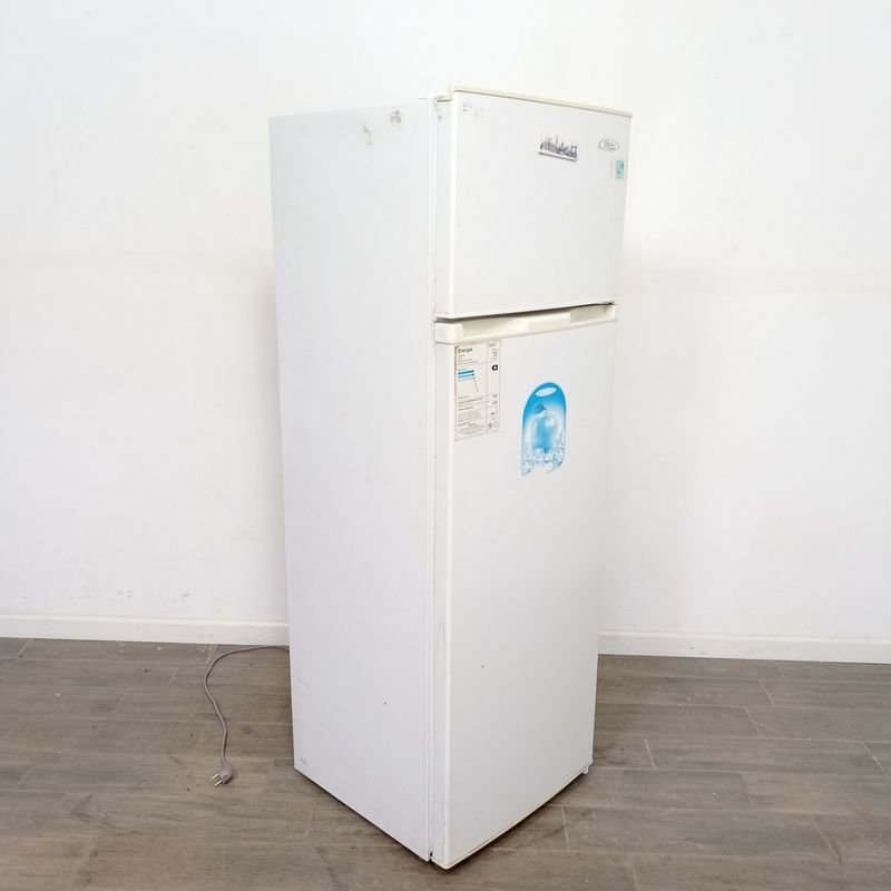 Heladera refrigerador congelador Dikker eficiente - imagen 4