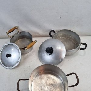 Conjunto de 3 Ollas de Aluminio Alfrisa con Tapa - imagen 3