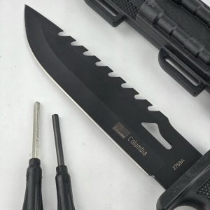 Cuchillo Táctico Negro con Puño de Bronce de Alguacil y Funda - imagen 3