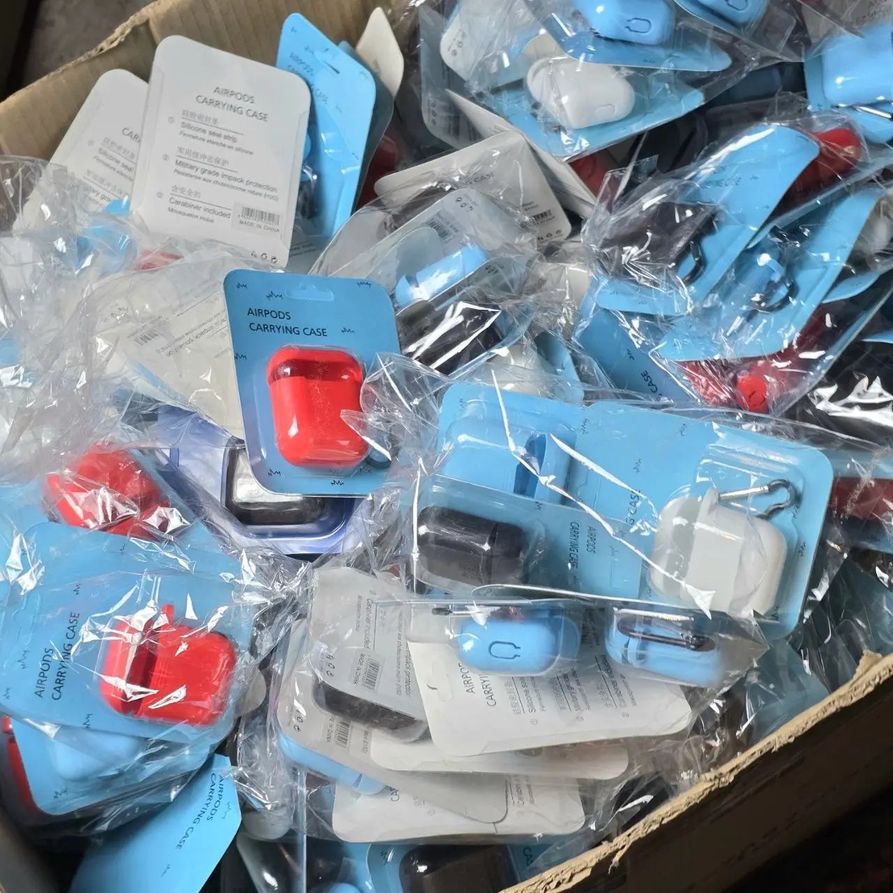 Lote anterior: Cajas de silicona para airpods