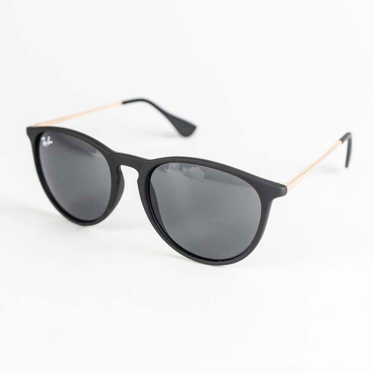 Lote siguiente: Lentes de sol imitación Ray Ban