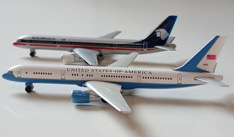 Dos Aviones a Escala 1/500 Herpa: B757 Gobierno EEUU y B757 Aeroméxico
