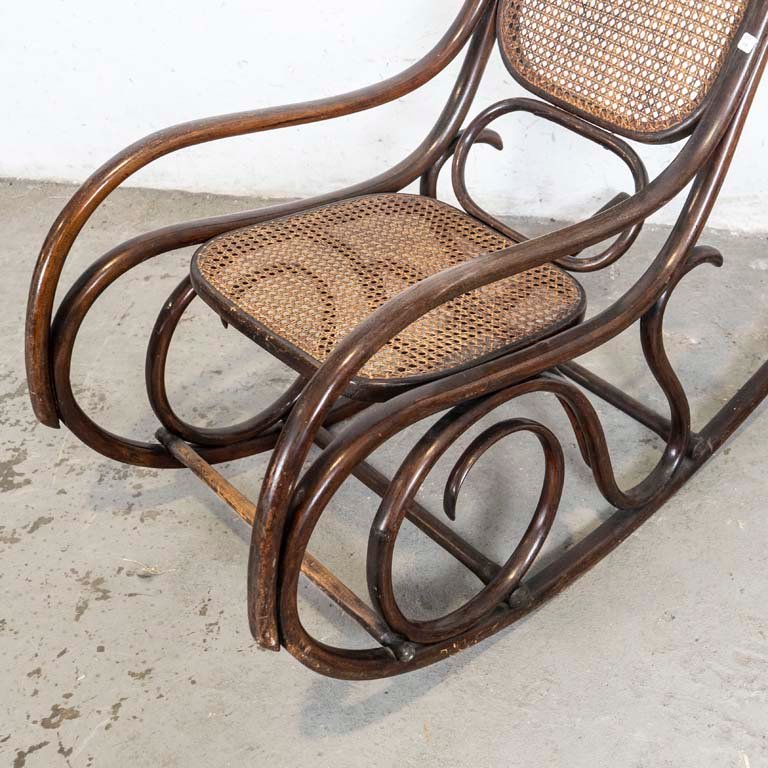 Item 2111062 - Image 1