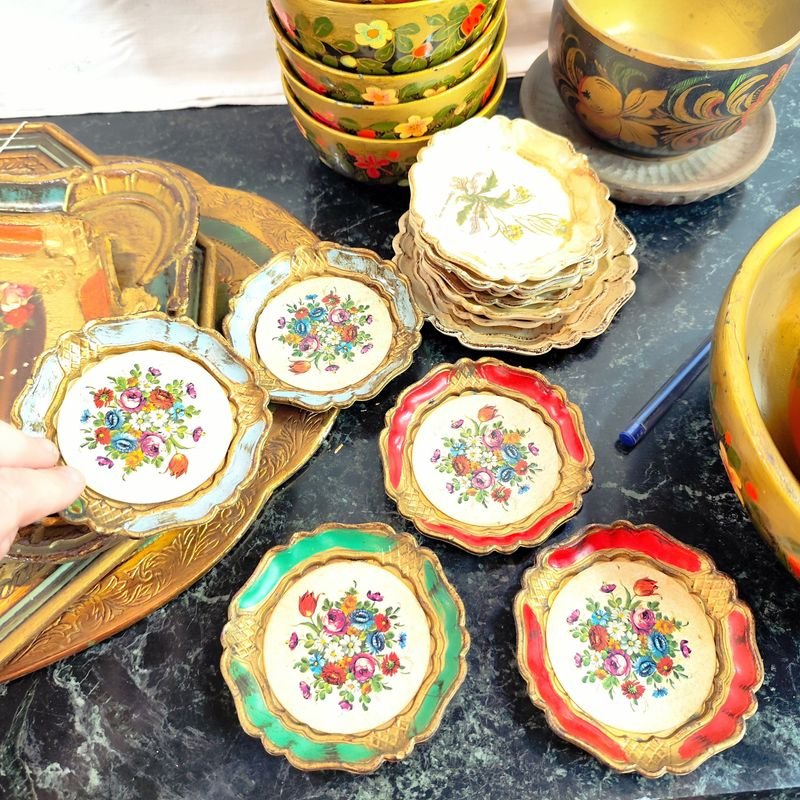 Lotes de recipientes decorativos en madera pintados a mano - imagen 8