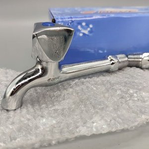 Juego de 2 Canillas Cromadas para Baño o Cocina, Entrada 1/2" - imagen 2