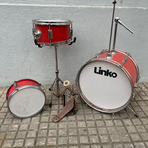 Lote siguiente: Batería Infantil Linko Roja con Bombo, Redoblante y Pedal