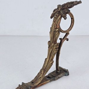 Ménsula Francesa Antigua en Bronce con Detalle de Guirnalda - imagen 2