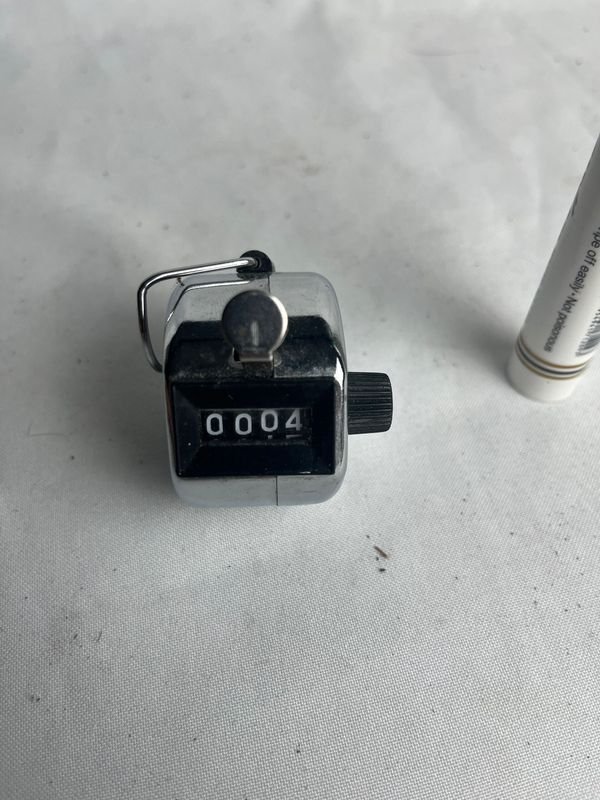 Contador de ganado con pantalla digital y dial rotativo - imagen 2
