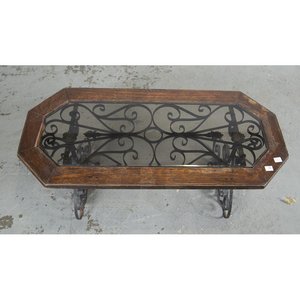 Mesa de Living Octogonal con Pata de Hierro y Centro Vidriado - imagen 2