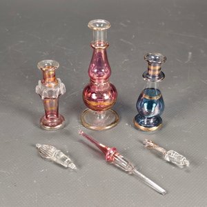 Tres Frascos de Perfume Egipcios de Vidrio Soplado con Detalles Dorados - imagen 3