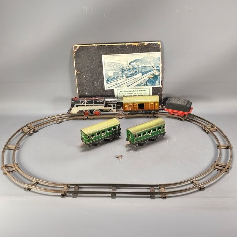 Lote siguiente: Colección de trenes de juguete de la década de 1950