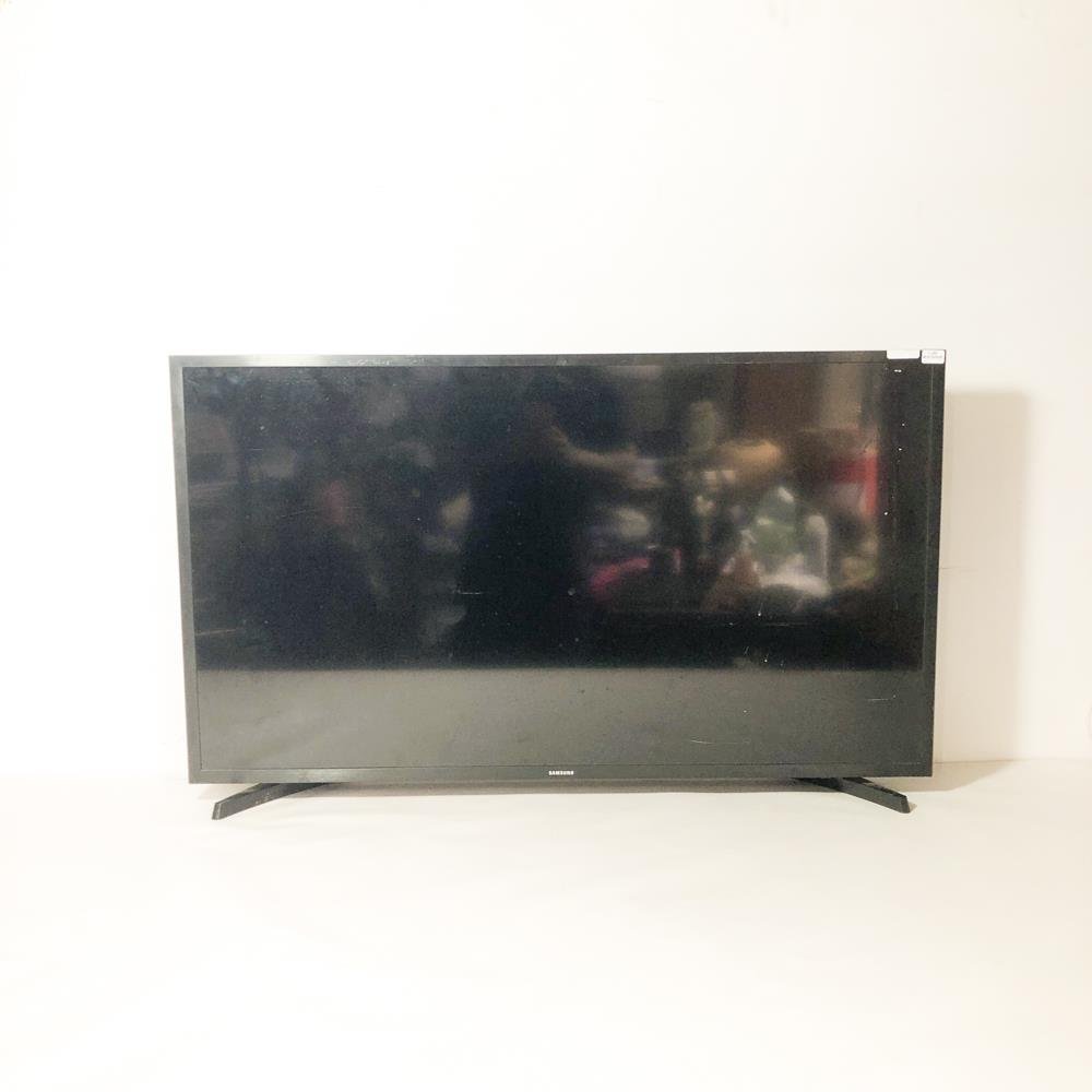 Televisor Samsung 40" con detalle en imagen