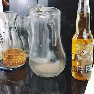 Conjunto de 5 Piezas Decorativas de Vidrio: Floreros y Jarra - imagen 5
