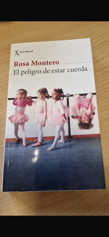 Lote siguiente: Libro: El peligro de estar cuerda. Rosa Montero