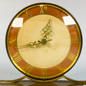 Reloj de sobremesa Art Deco en bronce con esfera de números romanos - imagen 3