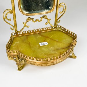 Espejo de tocador antiguo en bronce y ónix con detalles ornamentales - imagen 3