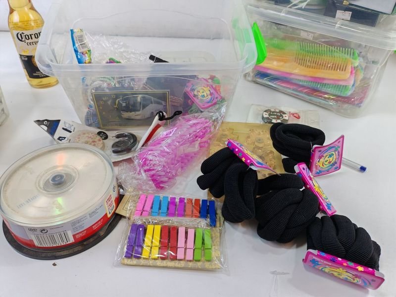 Artículos de Tocador y Papelería - Merceria - imagen 4