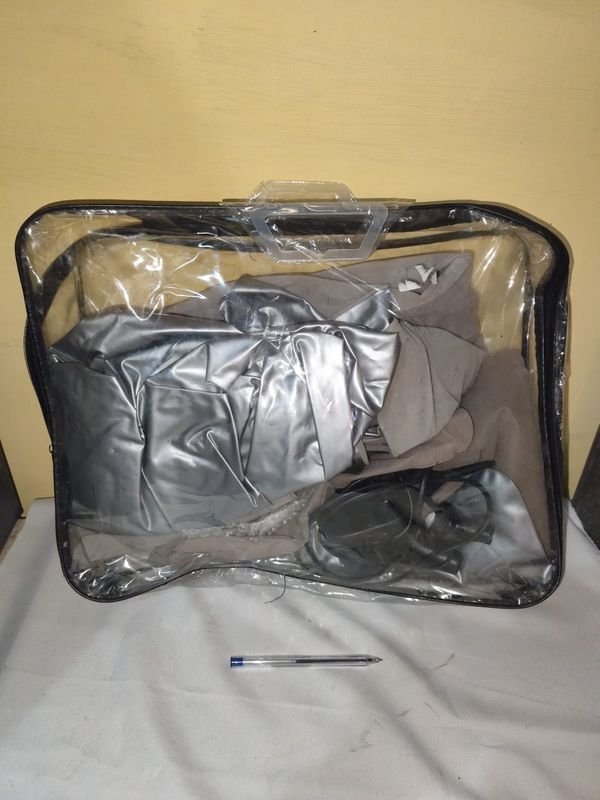 Colchón para auto con almohadas y base - imagen 3