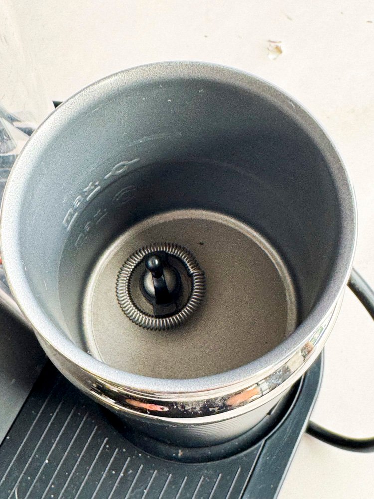 Cafetera Nespresso para capsulas: una opción de café versátil y práctica - imagen 7