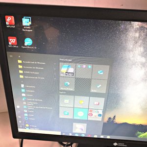 Lote de Computación: Monitor, Teclado, Mouse y Parlantes - imagen 2