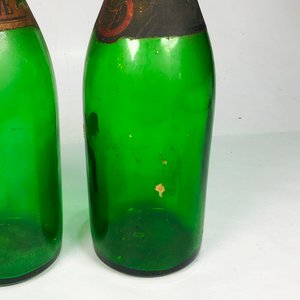 Dos Botellones Hialinos Verdes Vintage de 47 cm - imagen 4