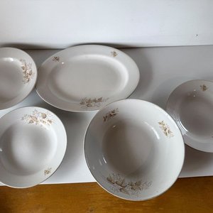Juego de Vajilla Olmos Incompleto: 6 Platos Llanos, 3 Hondos, 1 Fuente y 1 Ensaladera - imagen 4