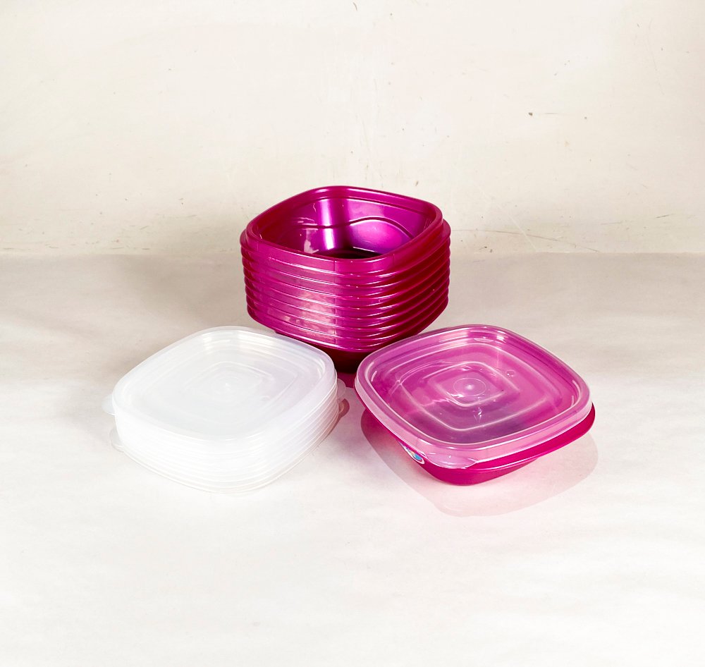 Set de 9 Bowls Cuadrados de Plástico con Tapa