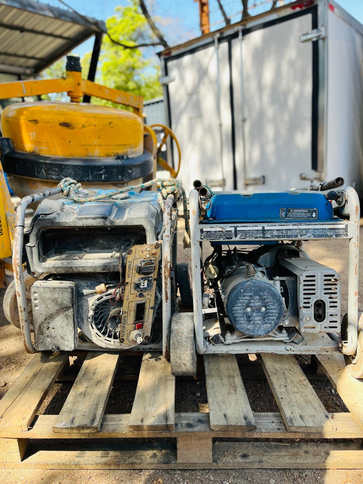 Dos Generadores Hyundai HY9500LE y HY5000LE