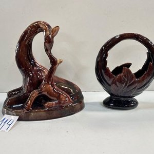 Adornos de Cerámica Vidriada: Ciervo y Cesta - imagen 2