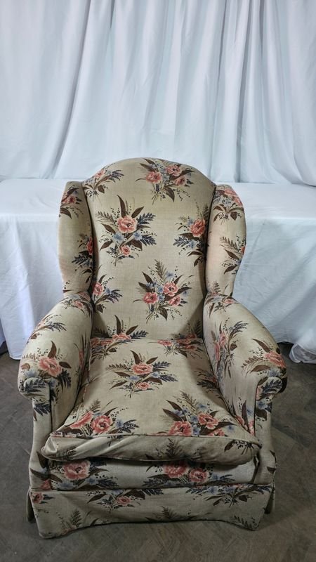 Sillón Bergere Tapizado con Diseño Floreado - imagen 1