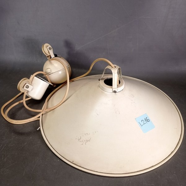 Antiguo Plafón de Chapa con Contrapeso y Cableado - imagen 1