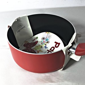 Juego de Cocina: Dos Ollas de 18 cm y Kit de Parrilla con Tabla, Cuchillos y Tijera - imagen 3