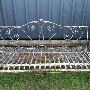 Lote siguiente: Hamaca de Jardín Antigua Blanca de 3 Cuerpos