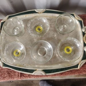 Bandeja de metal con 5 copas de vidrio para postre - imagen 4