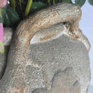 Jarrón Antiguo con Flores Artificiales y Relieves de Hiedra - imagen 5