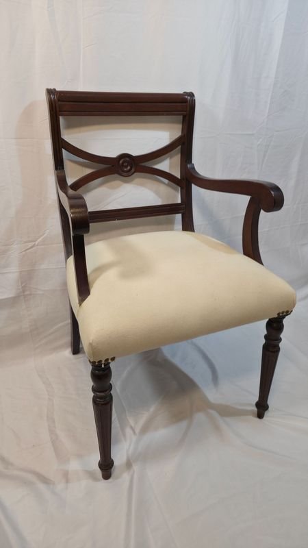 Item 881012 - Image 1