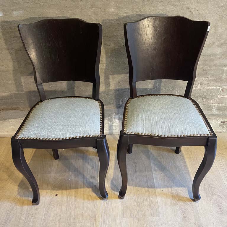 2 Sillas Luis XVI con Asientos Tapizados - Medidas: 40x38x80cm