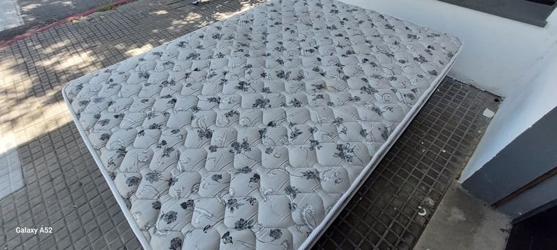 Camas de dos plazas en buen estado - imagen 6
