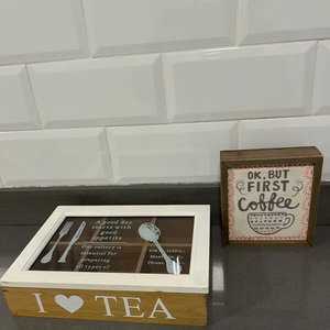 Lote anterior: Caja de Té "I Love Tea" y Cuadro "But First Coffee"
